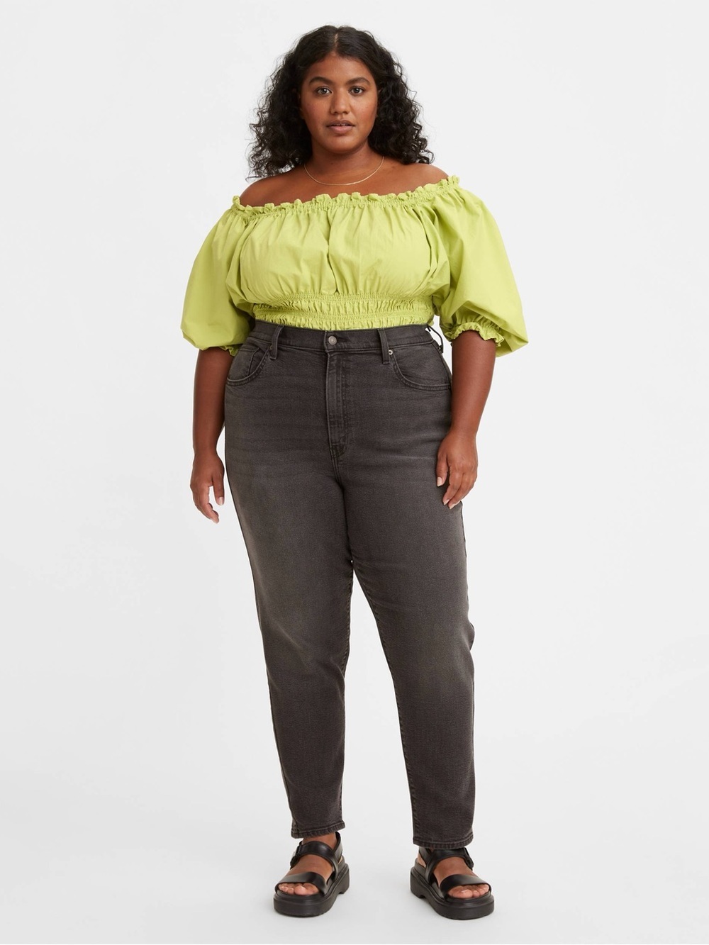 Levi’s HIGH WAISTED MOM JEANS, Black, Sz 33